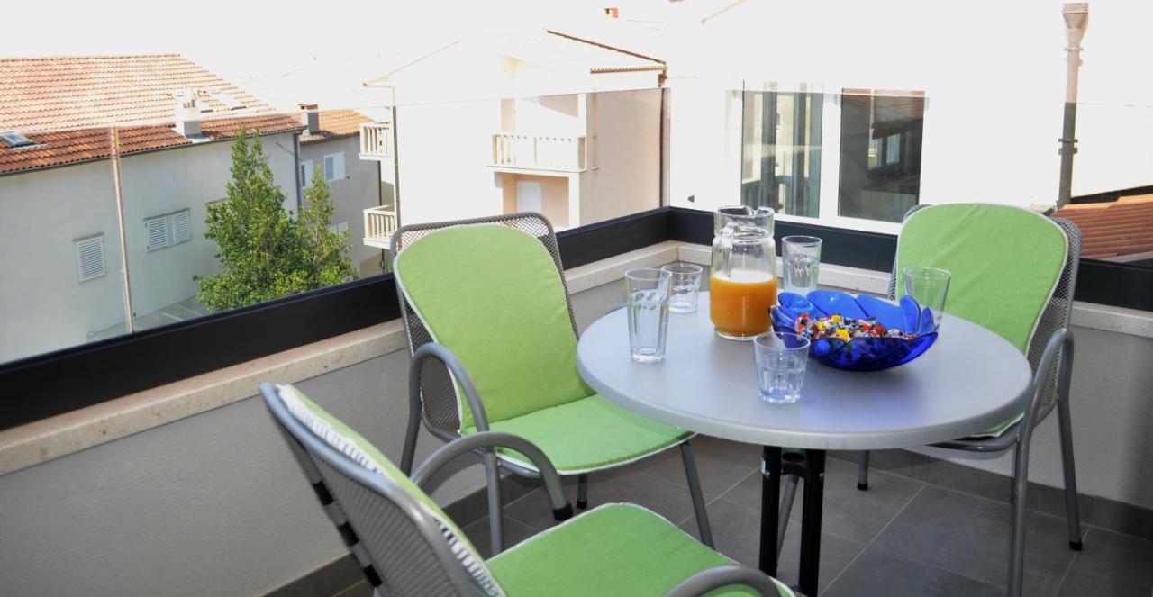 Apartman Sunnyside Appartement Makarska Buitenkant foto