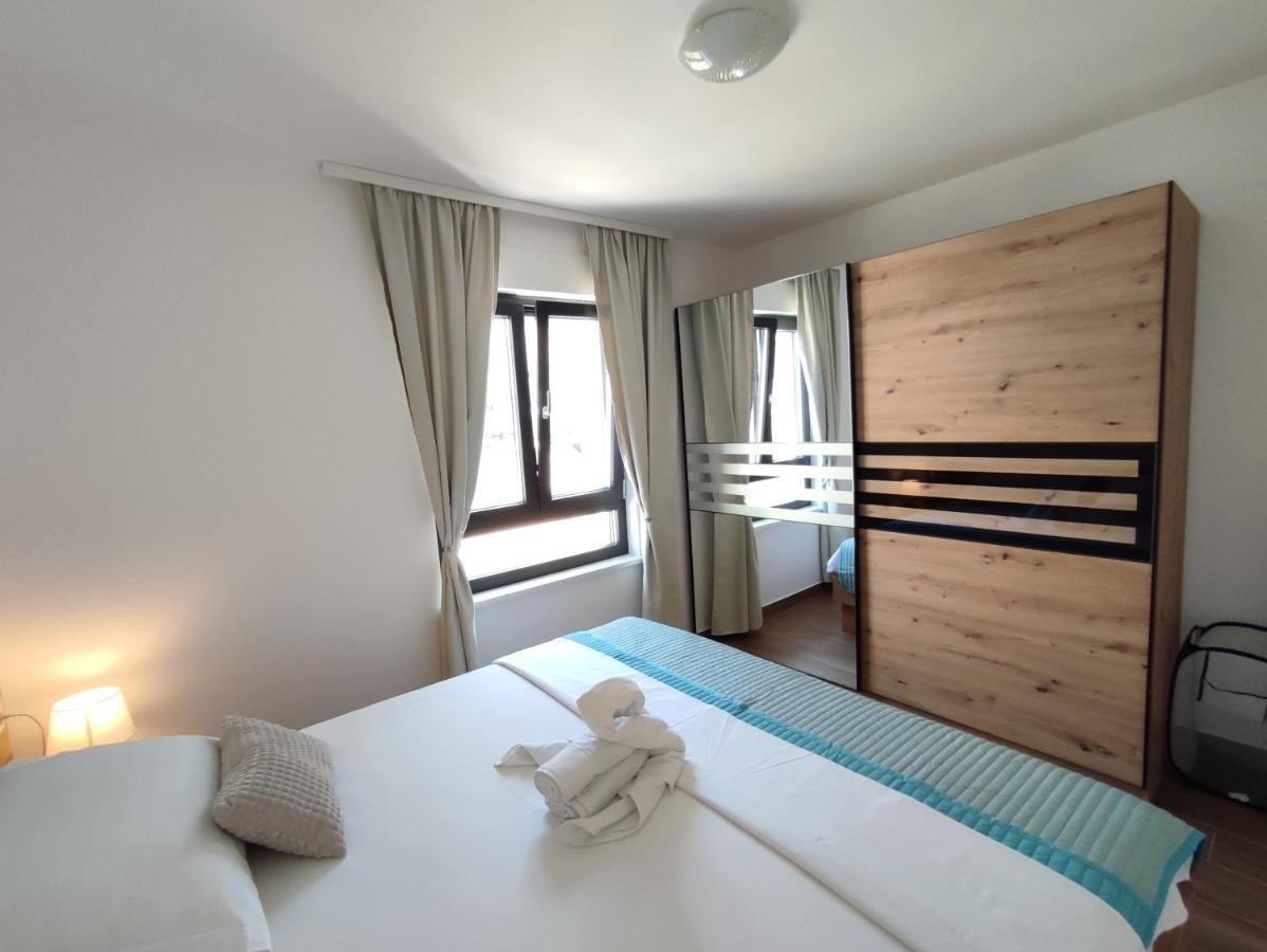 Apartman Sunnyside Appartement Makarska Buitenkant foto